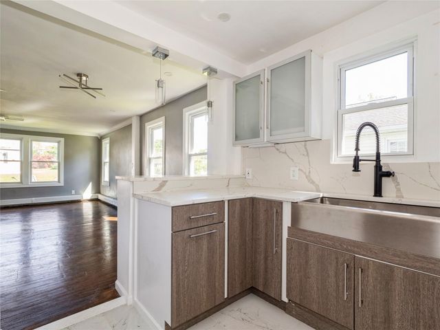 34 Woodland Avenue, Poughkeepsie, NY 12603