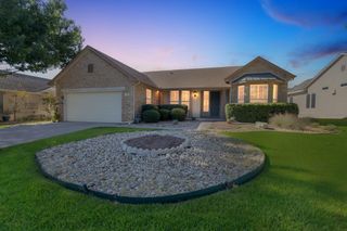 130 Crepe Myrtle LN, Georgetown, TX 78633