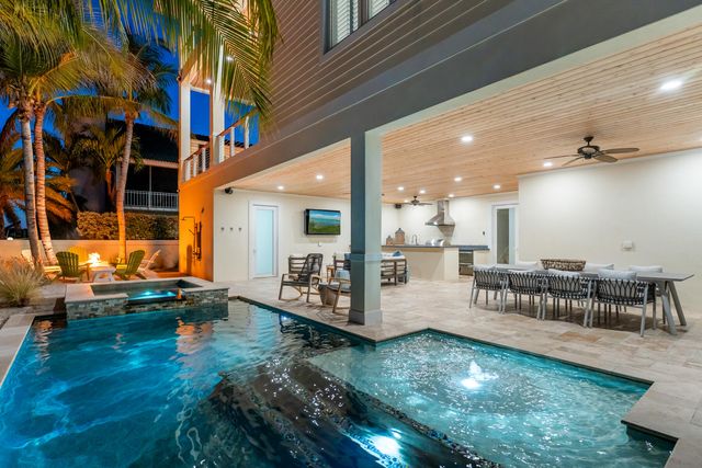 118 Villa Bella Drive, Plantation Key, FL 33036