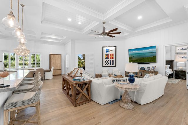 118 Villa Bella Drive, Plantation Key, FL 33036