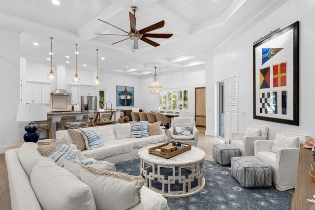 118 Villa Bella Drive, Plantation Key, FL 33036