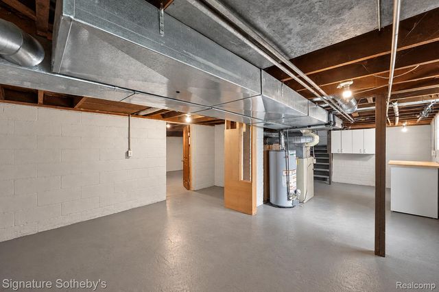 233 E Farnum Avenue, Royal Oak, MI 48067