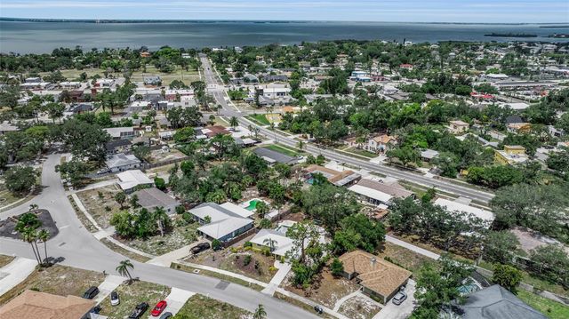 355 MCARTHUR AVENUE, Sarasota, FL 34243