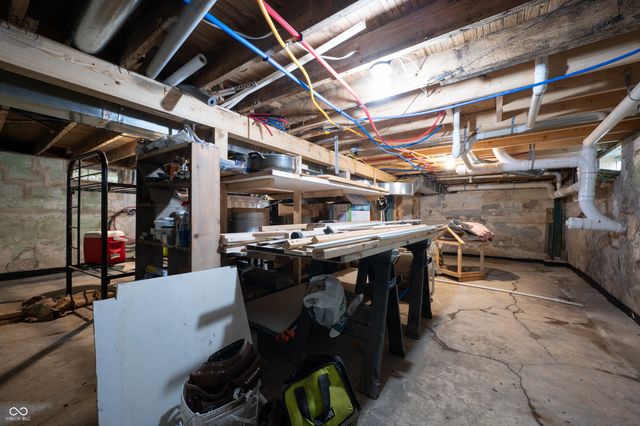 2712 Fletcher Street, Anderson, IN 46016