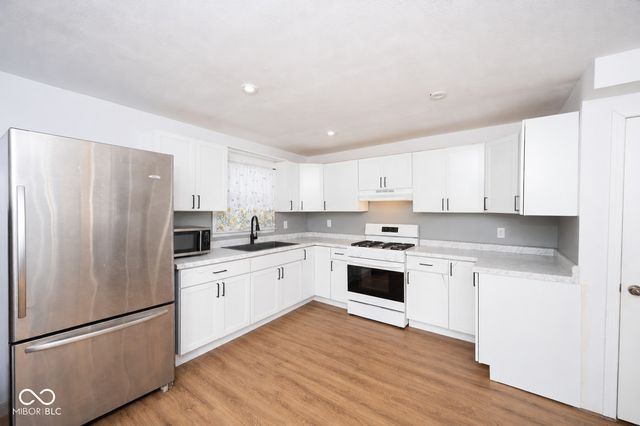 2712 Fletcher Street, Anderson, IN 46016