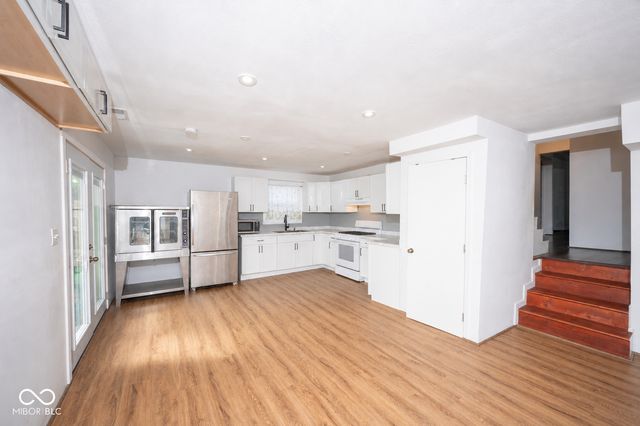 2712 Fletcher Street, Anderson, IN 46016