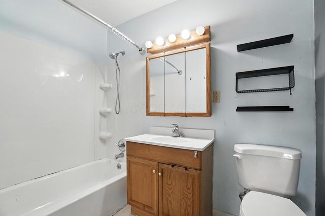 3701 Christie Road W, Columbus, OH 43207