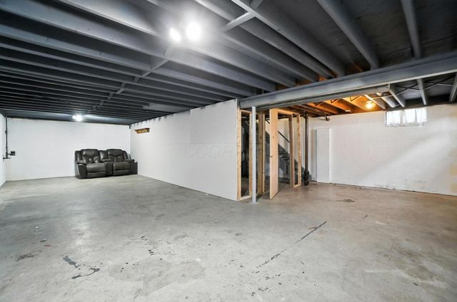 3701 Christie Road W, Columbus, OH 43207