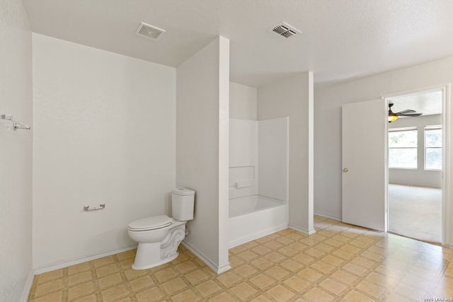 9135 Malabar Canyon, San Antonio, TX 78245