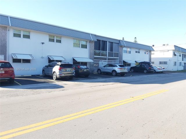 1300 N 17th Ave 202, Hollywood, FL 33020