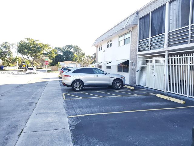 1300 N 17th Ave 202, Hollywood, FL 33020