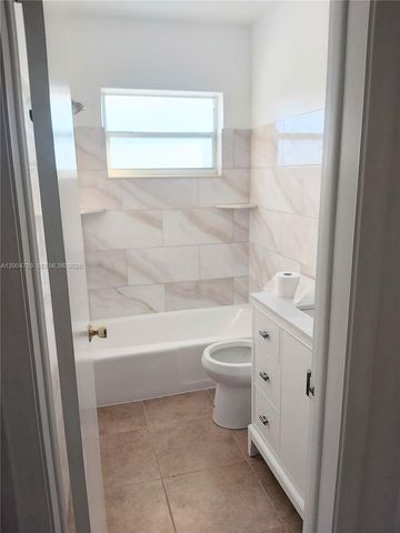 1300 N 17th Ave 202, Hollywood, FL 33020