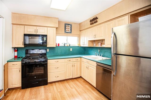 560 Boulevard, New Milford, NJ 07646