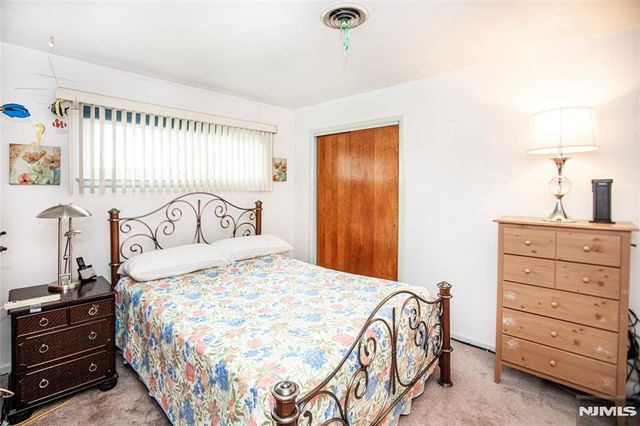 560 Boulevard, New Milford, NJ 07646