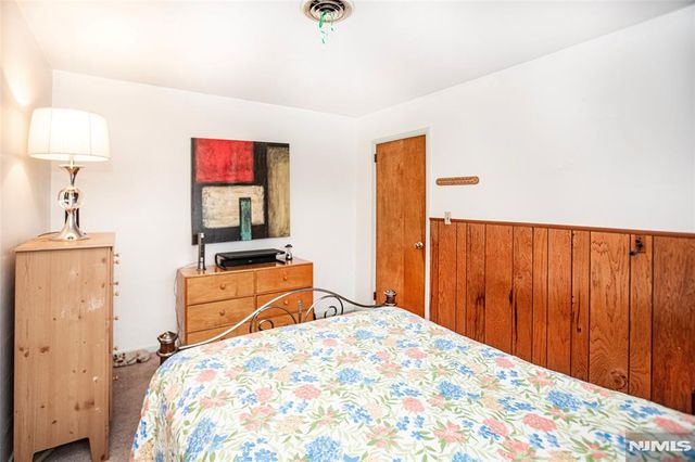 560 Boulevard, New Milford, NJ 07646