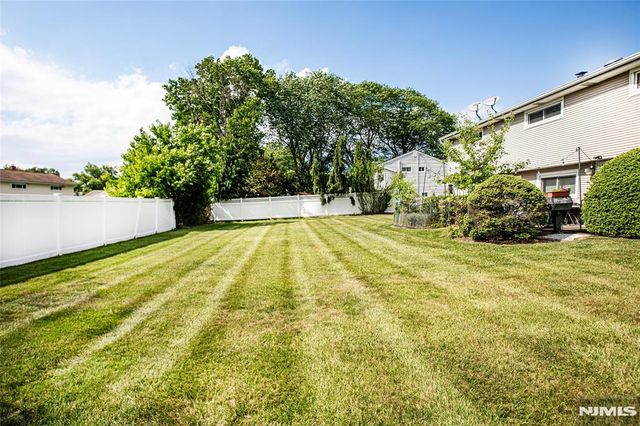 560 Boulevard, New Milford, NJ 07646