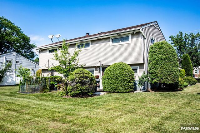 560 Boulevard, New Milford, NJ 07646