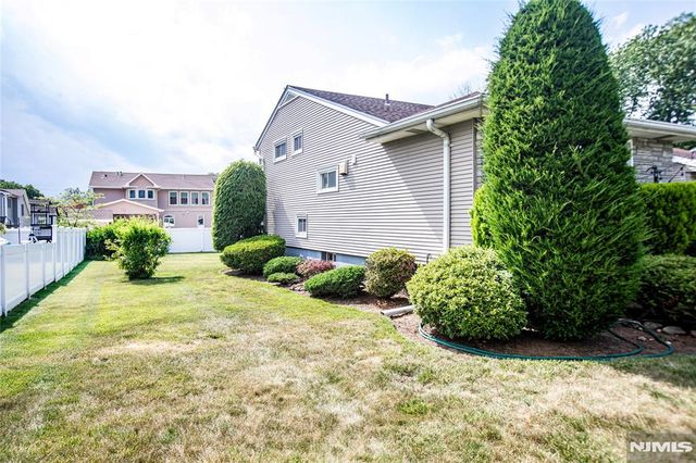 560 Boulevard, New Milford, NJ 07646