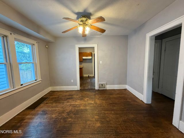 2049 Berkshire Place, Toledo, OH 43613
