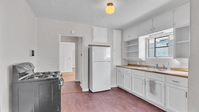 205 Harvard Drive SE, Albuquerque, NM 87106