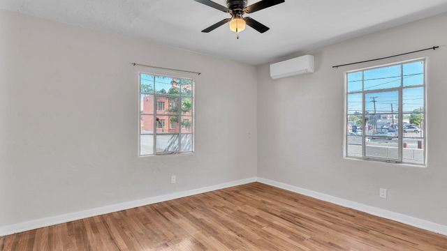 205 Harvard Drive SE, Albuquerque, NM 87106