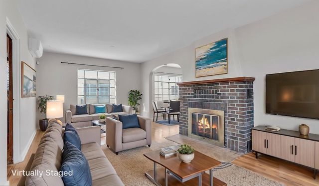 205 Harvard Drive SE, Albuquerque, NM 87106