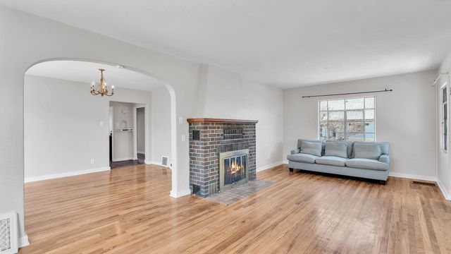 205 Harvard Drive SE, Albuquerque, NM 87106