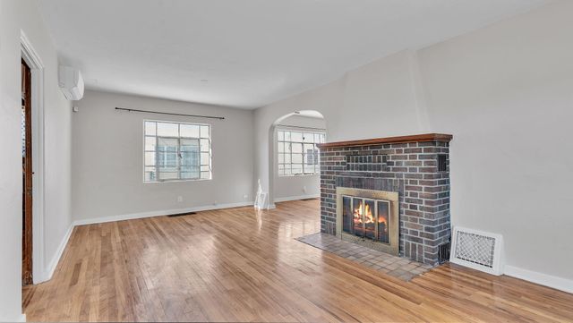 205 Harvard Drive SE, Albuquerque, NM 87106