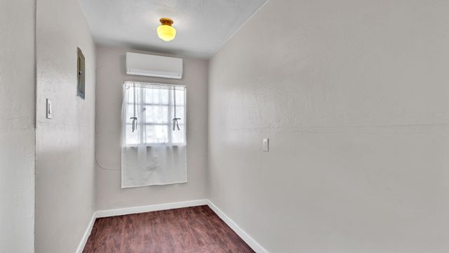 205 Harvard Drive SE, Albuquerque, NM 87106