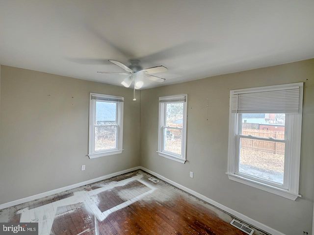 24 KESWICK AVE, Ewing, NJ 08628