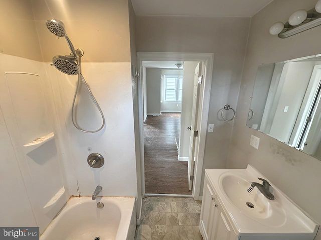 24 KESWICK AVE, Ewing, NJ 08628