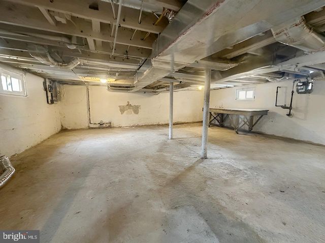 24 KESWICK AVE, Ewing, NJ 08628