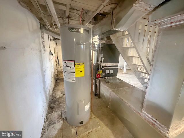 24 KESWICK AVE, Ewing, NJ 08628