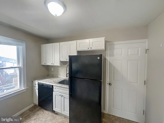 24 KESWICK AVE, Ewing, NJ 08628