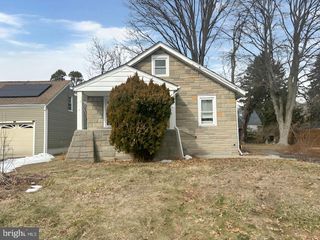 24 KESWICK AVE, Ewing, NJ 08628