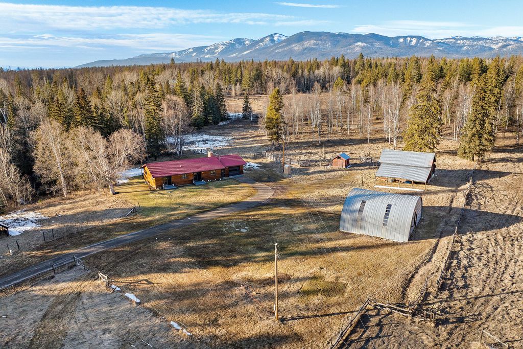 2035 Tamarack Lane, Columbia Falls, MT 59912 photo 3