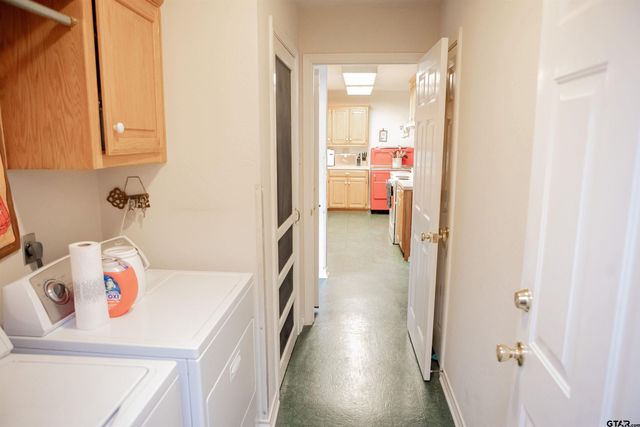 20035 County Road 4114, Lindale, TX 75771