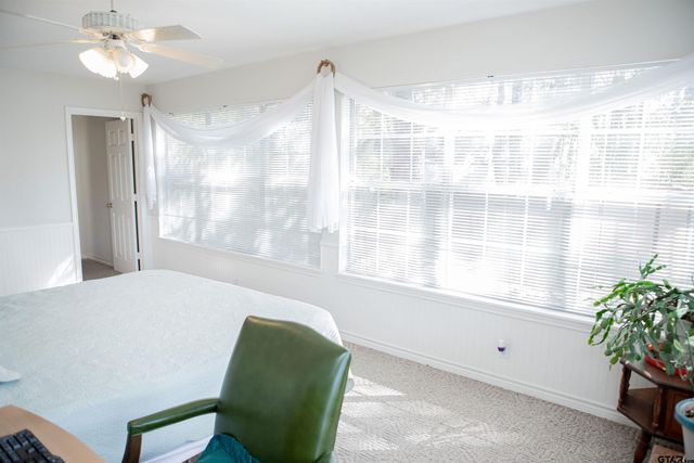 20035 County Road 4114, Lindale, TX 75771