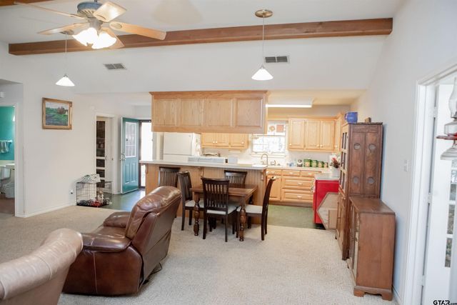 20035 County Road 4114, Lindale, TX 75771