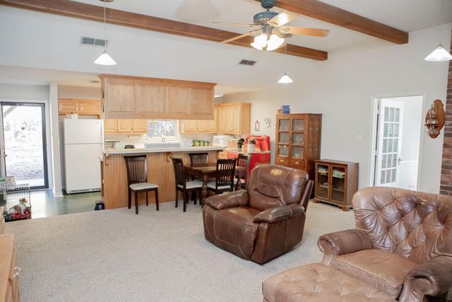 20035 County Road 4114, Lindale, TX 75771
