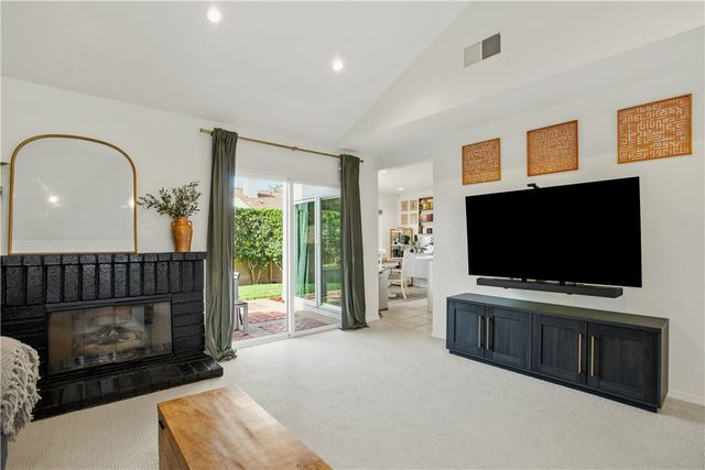 14 Ash Creek Lane 93, Laguna Hills, CA 92653