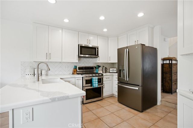 14 Ash Creek Lane 93, Laguna Hills, CA 92653