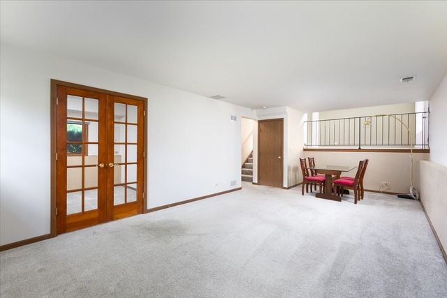 235 Indianwood Lane, West Chicago, IL 60185