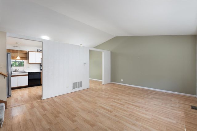 235 Indianwood Lane, West Chicago, IL 60185
