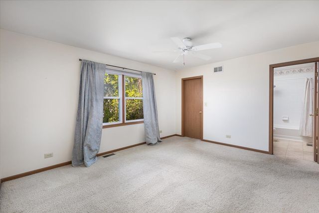 235 Indianwood Lane, West Chicago, IL 60185