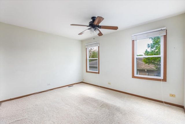 235 Indianwood Lane, West Chicago, IL 60185