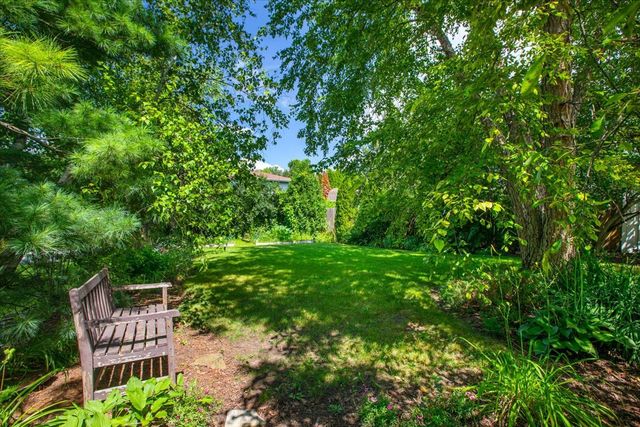 235 Indianwood Lane, West Chicago, IL 60185