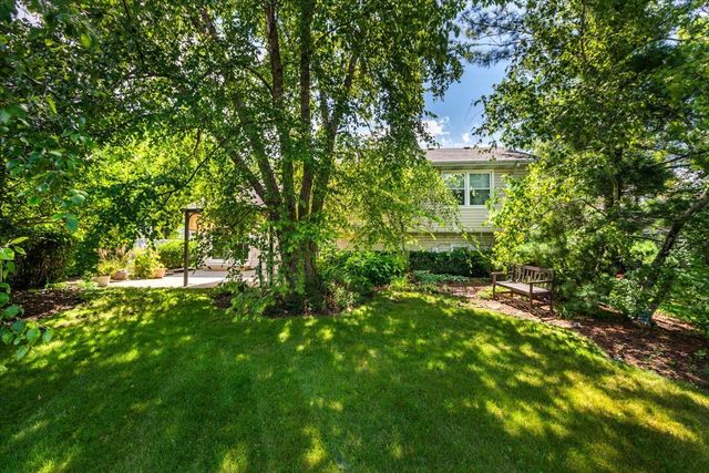 235 Indianwood Lane, West Chicago, IL 60185