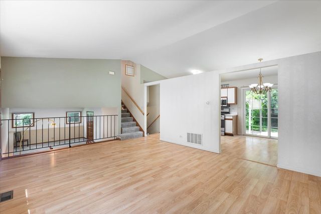 235 Indianwood Lane, West Chicago, IL 60185