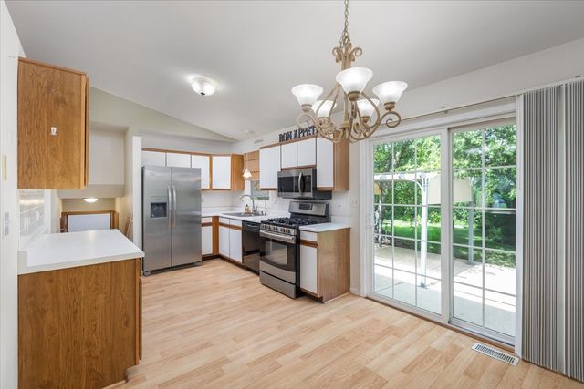 235 Indianwood Lane, West Chicago, IL 60185
